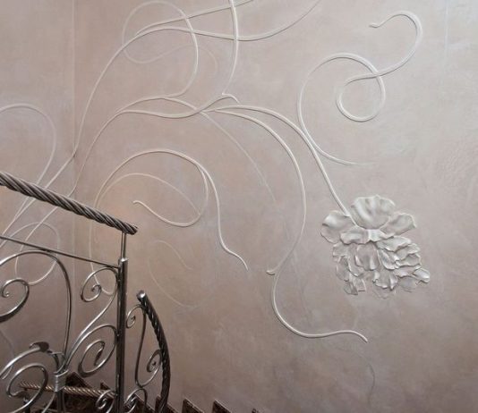 Одежда для стен*